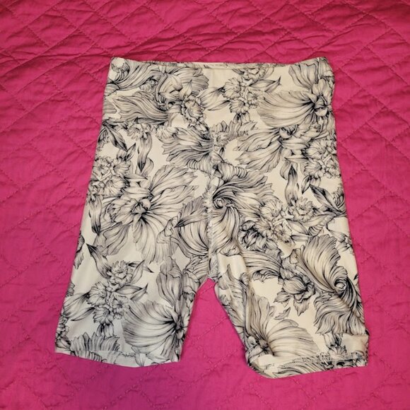 Balance Collection Black & White Floral Bike Shorts – High Rise, Size L - Picture 1 of 4